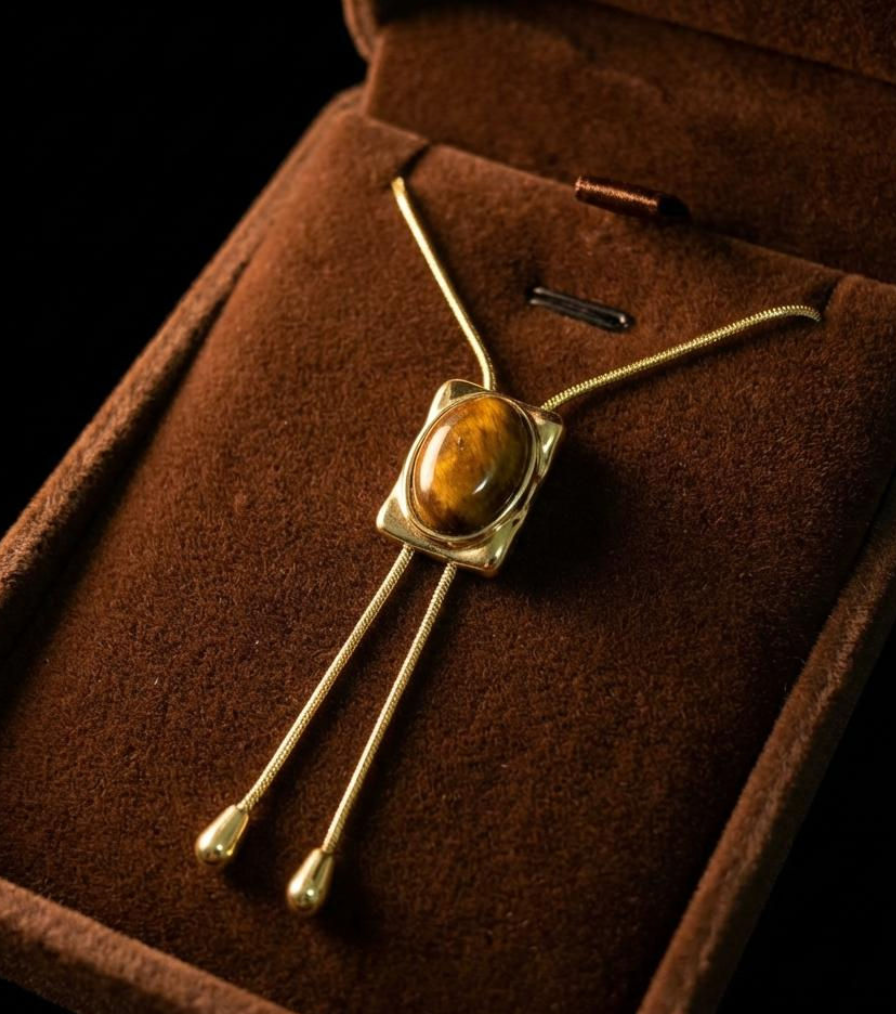 Collier long bolo — coulisse cabochon œil de tigre -Canada