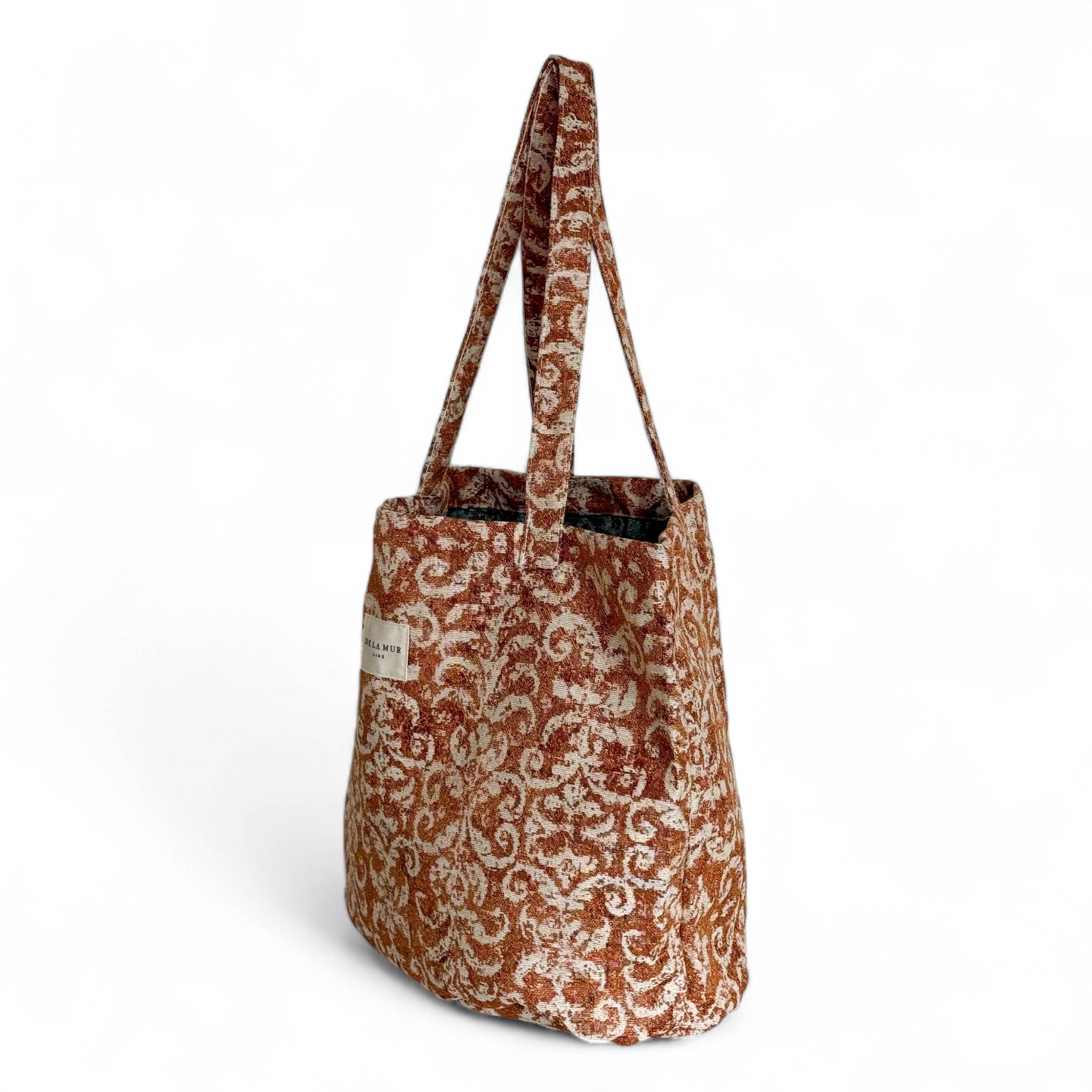 Grand sac cabas en tissu blanc sur fond rouille d'Espagne