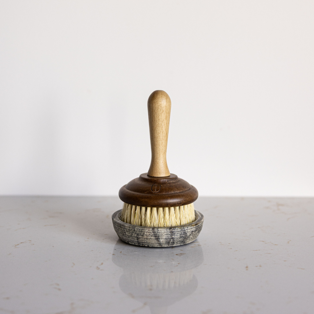 Porte-savon ou porte-brosse gris