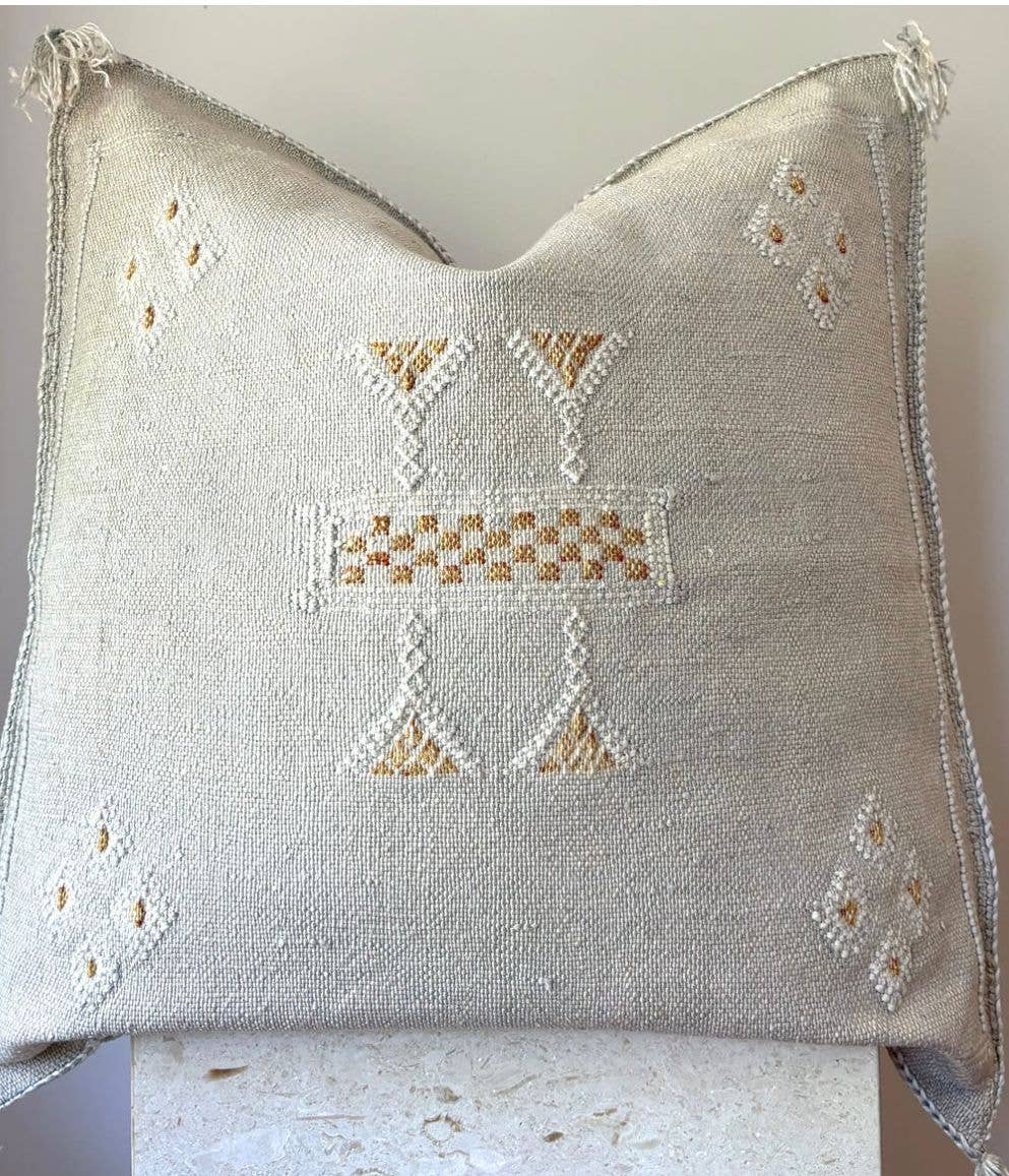 Housse de Coussin en Soie de Cactus Carrée Grise du Maroc