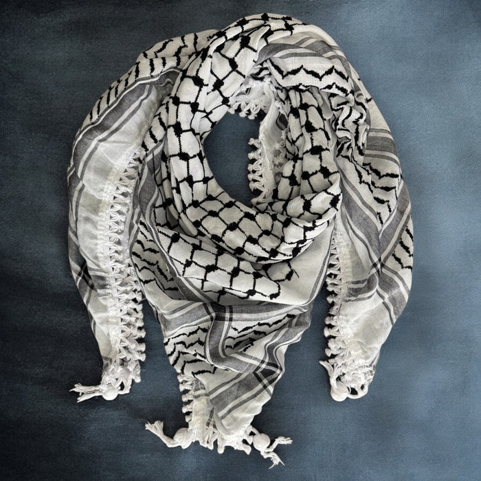 Kufiya classique légère (keffieh) | Fabriquée en Jordanie / Lightweight Classic Kufiya (Keffiyeh) | Made in Jordan