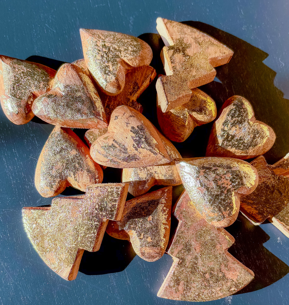 INDIA: Set of 15 gold heart and tree-shaped decorations