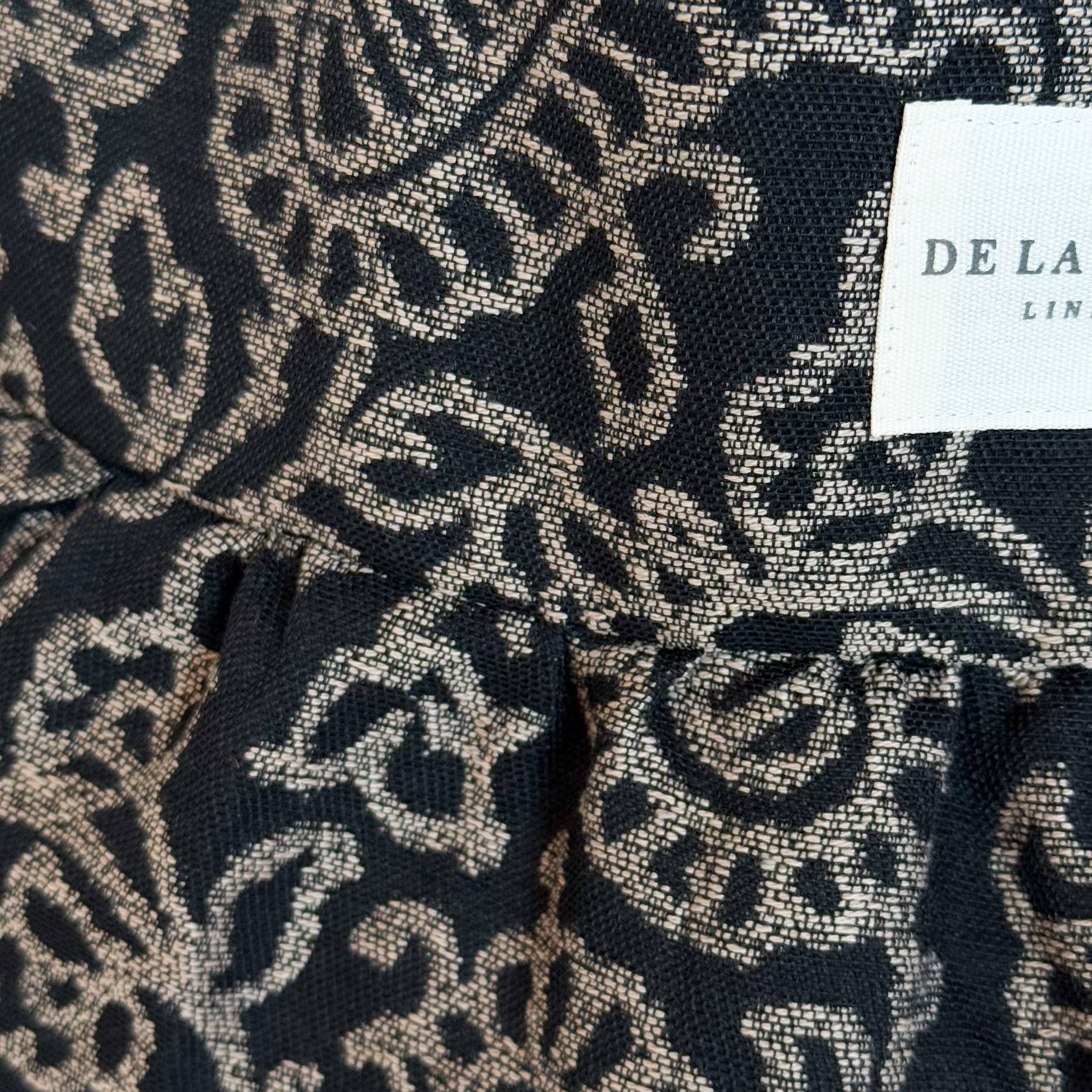 Sac cabas à volants moyen en tissu floral noir d'Espagne