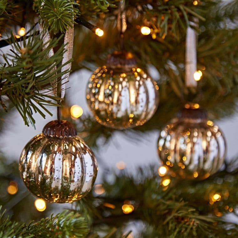 Lot de trois boules de Noël en verre effet antique