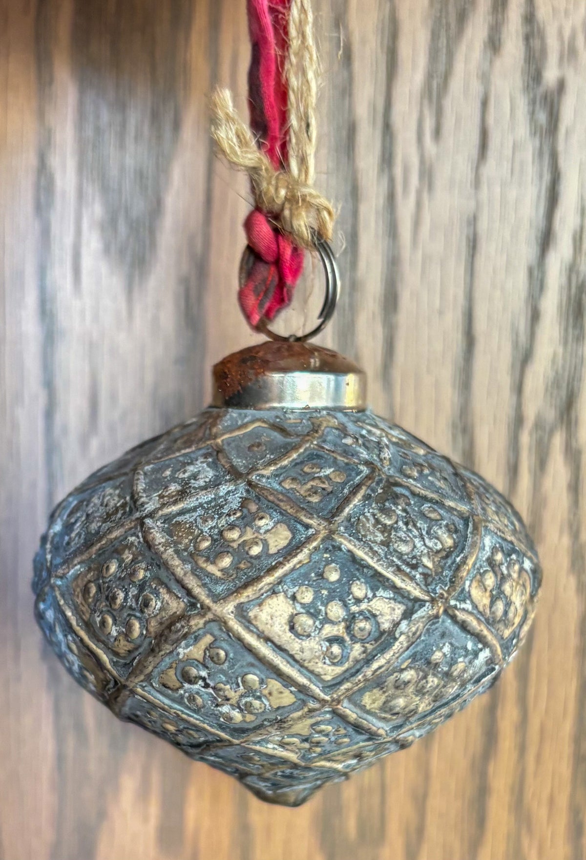 INDE: Boule en verre recyclé vieilli Eshana