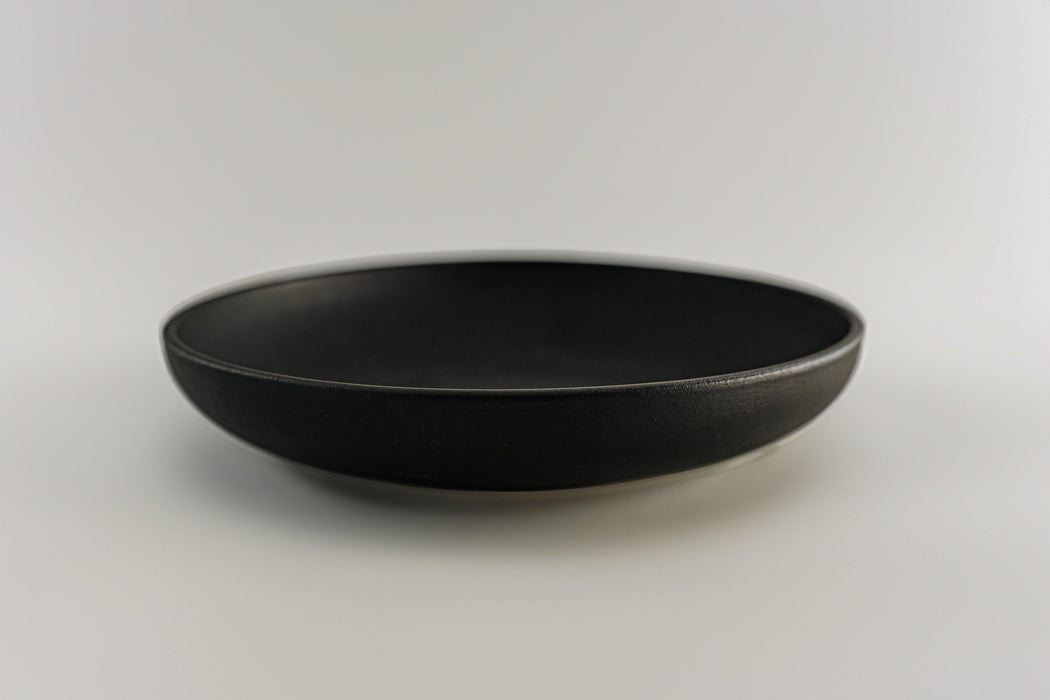 Stoneware dishes (matte black)