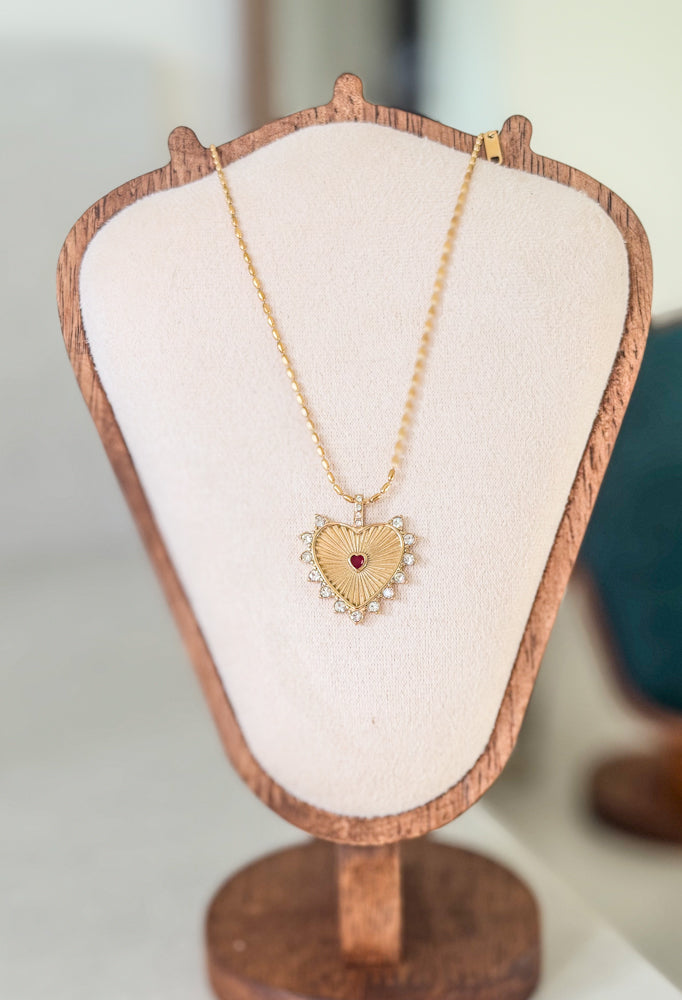Collier Cœur de Rubis – Or 18K -Canada