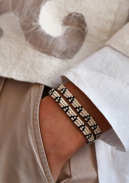 Bracelet double tour XS à motif triangle 3 points – ROSE/NOIR