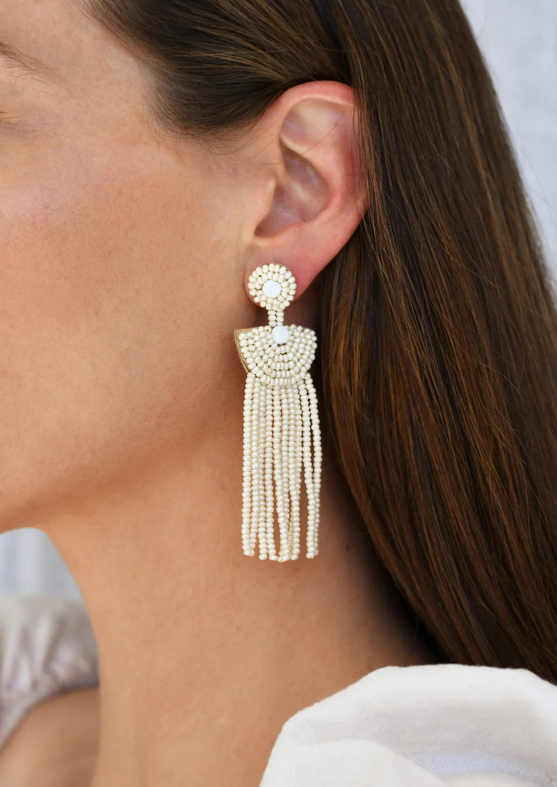 Boucles d'oreilles pendante avec disque couleur perle de Tanzanie