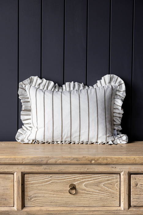 Housse de Coussin Lombaire à Volants Blanc Vert Olive à Rayures Fines