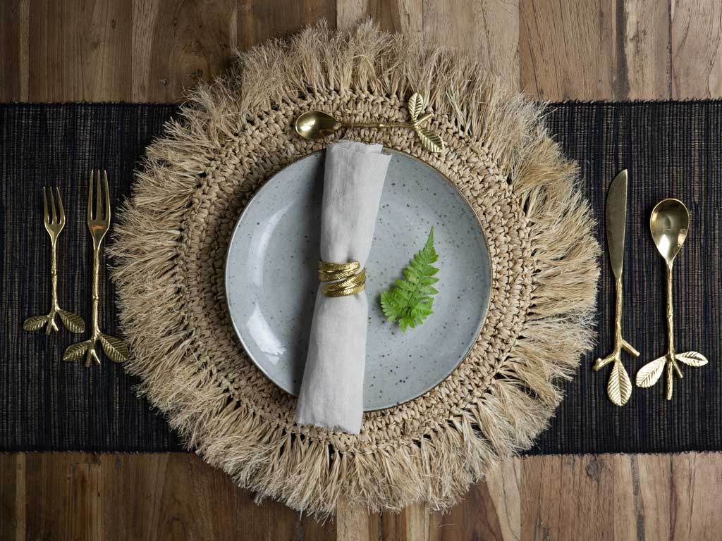 Anneau de serviette en plume de Bali