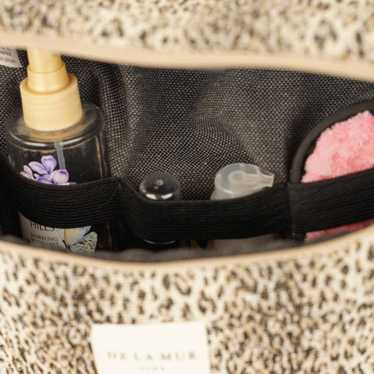 Grande trousse maquillage carrée en jacquard léopard – beige et noir - d’Espagne
