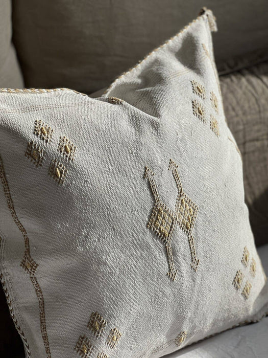 MAROC: Housse de Coussin Carrée Premium OffWhite en Soie de Cactus